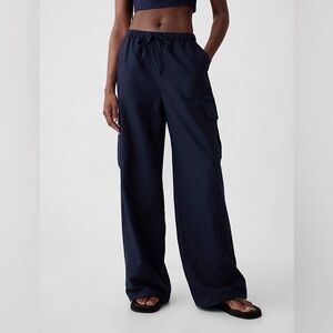 Women’s Gap Navy Blue Linen Cargo Pant Size Medium Pull On Drawstring Mid Rise